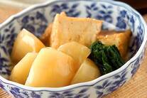 厚揚げとカブの煮物