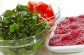 牛肉とクレソンのサラダの下準備1