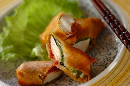 鶏肉の梅シソ春巻き
