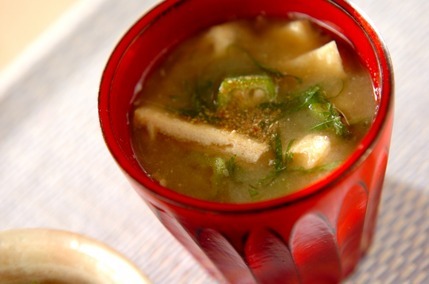 オクラと納豆のみそ汁