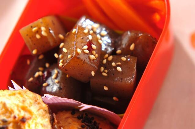 ピリ辛コンニャク