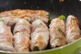 豚肉と春菊の梅巻き焼きの作り方4