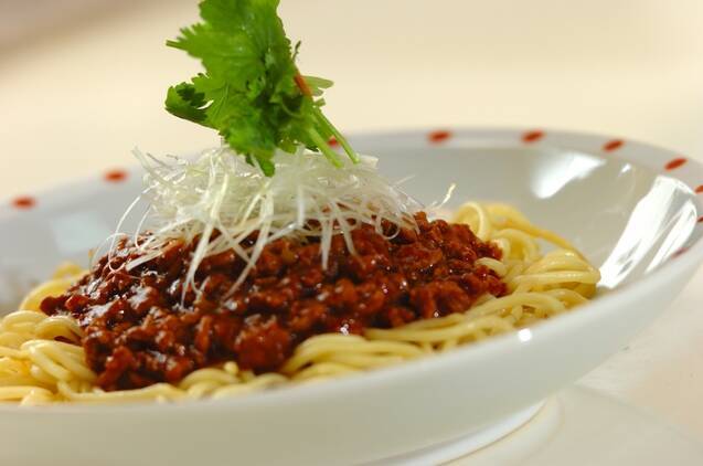 簡単肉味噌で！ジャージャー麺の作り方の手順5