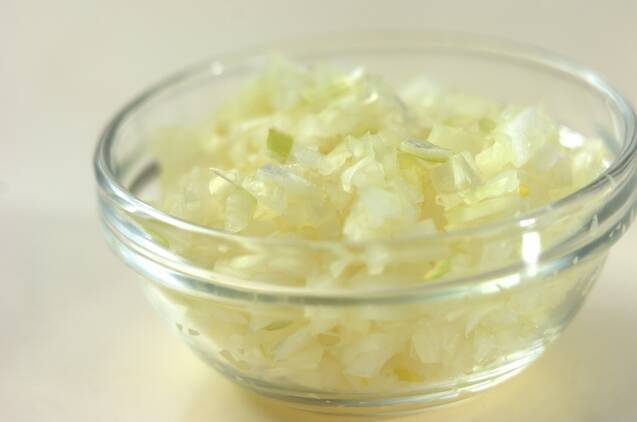 ソースがとろーりミートボールのトマトクリーム煮の作り方の手順1