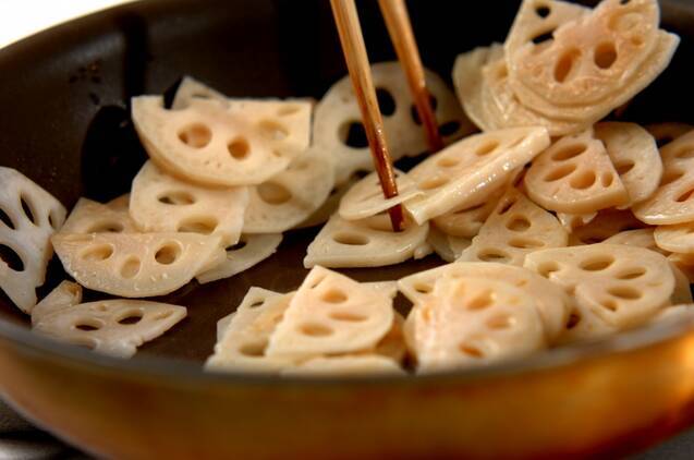 レンコンのバターきんぴらの作り方の手順2