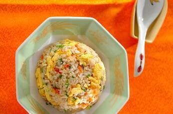 桜エビとネギのゴマ風味チャーハン