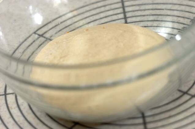 塩レモンとベーコンのパンの作り方の手順4