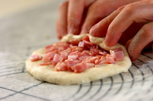 塩レモンとベーコンのパンの作り方の手順6