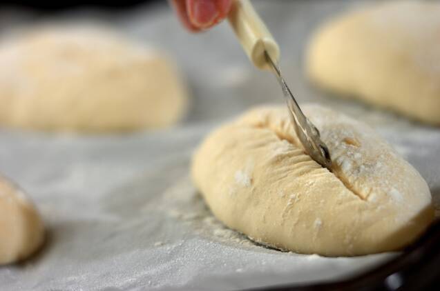 塩レモンとベーコンのパンの作り方の手順8