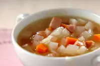 コロコロ野菜のコンソメスープ