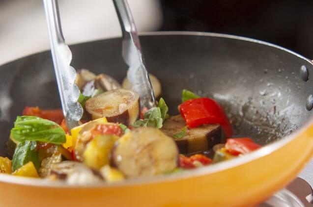 白ワインに合うカラフルカポナータの作り方の手順9