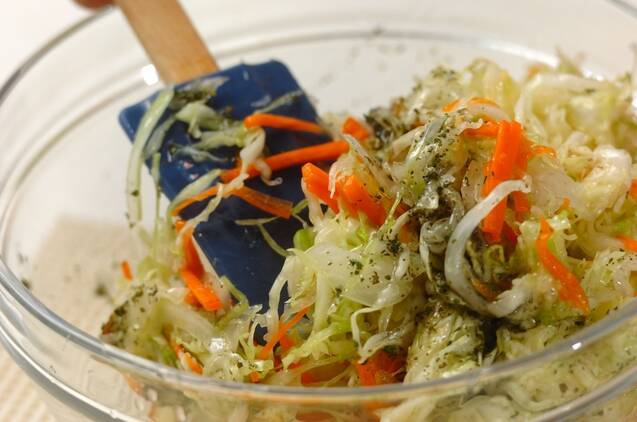 コールスローサラダの作り方の手順3