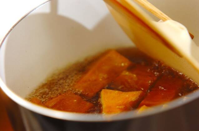 基本！かぼちゃの煮物 厚揚げも一緒に by近藤 瞳さんの作り方の手順3