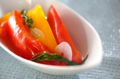 パプリカのピクルス 副菜 レシピ 作り方 E レシピ 料理のプロが作る簡単レシピ