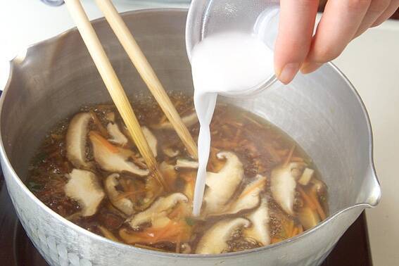 外はカリっと中はふわっと！揚げ出し豆腐 彩り野菜あんかけの作り方の手順7