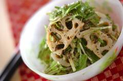 レンコンのゴマサラダ