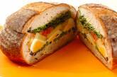 ニース風サンドイッチ！ツナと新ジャガのパンバーニャの作り方4
