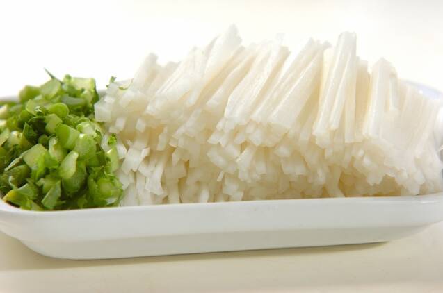 大根とワカメのみそ汁の作り方の手順2