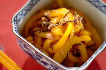 パプリカの塩昆布和え