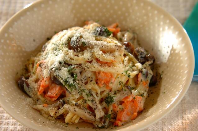 鮭のソイクリームパスタ