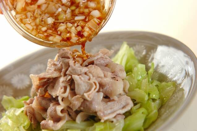 豚しゃぶとキャベツのネギドレッシング和えの作り方の手順5