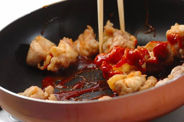 旨辛がやみつきに！韓国風ヤンニョムチキン by 山下 和美さんの作り方の手順4