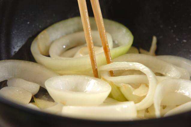 鶏もも肉と栗の赤ワイン蒸し煮の作り方の手順4