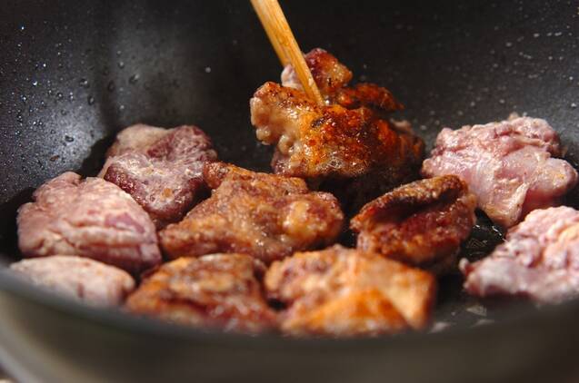 鶏もも肉と栗の赤ワイン蒸し煮の作り方の手順5