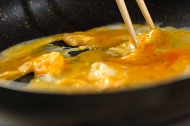 簡単基本エビチリ プリッと仕上げる 丼ものでご飯進む by山下 和美さんの作り方の手順3