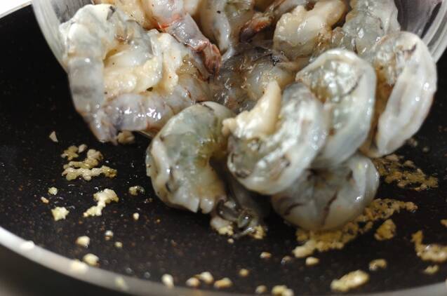 簡単基本エビチリ プリッと仕上げる 丼ものでご飯進む by山下 和美さんの作り方の手順4