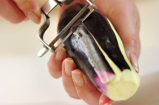 ナスの鶏みそあんかけの作り方の手順1