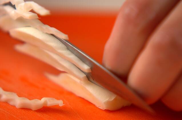 キャベツとツナのぺペロンチーノの作り方の手順1