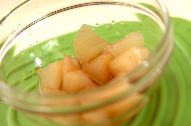 洋梨のコンポートの作り方の手順2