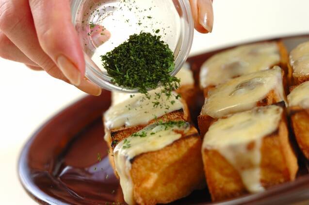 厚揚げのアンチョビチーズ焼きの作り方の手順3