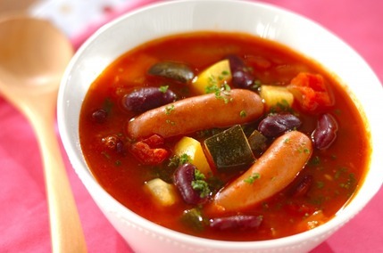 ソーセージと豆のスープ