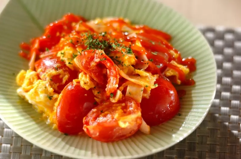 ミディトマトのふんわり卵炒め 副菜 レシピ 作り方 E レシピ 料理のプロが作る簡単レシピ