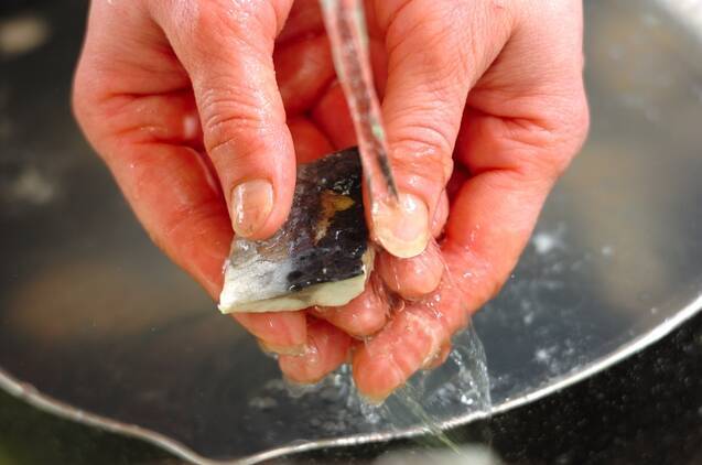 和食の定番 イワシのショウガ煮の作り方の手順2