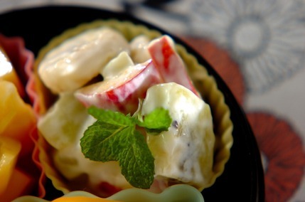 フルーツヨーグルトサラダ