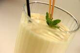 マンゴーパインラッシーの作り方3