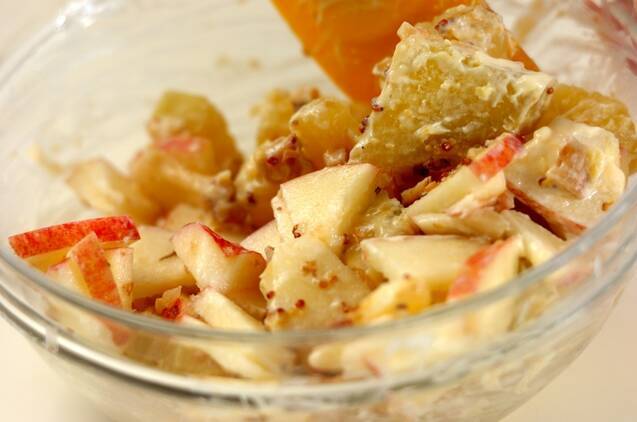 サツマイモとリンゴのスイートサラダの作り方の手順3