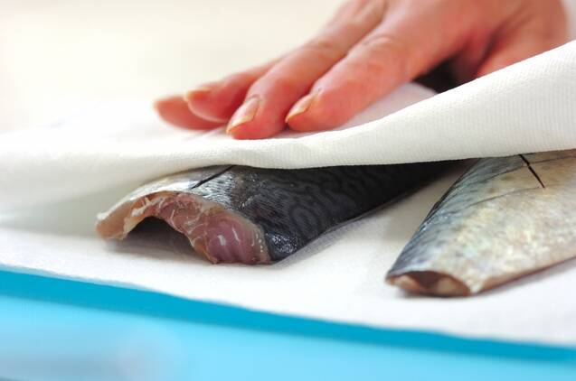 サバの塩焼きの作り方の手順2