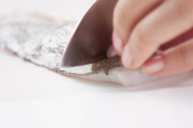 お弁当にもぴったり！白身フライの作り方の手順1