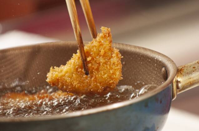 お弁当にもぴったり！白身フライの作り方の手順3
