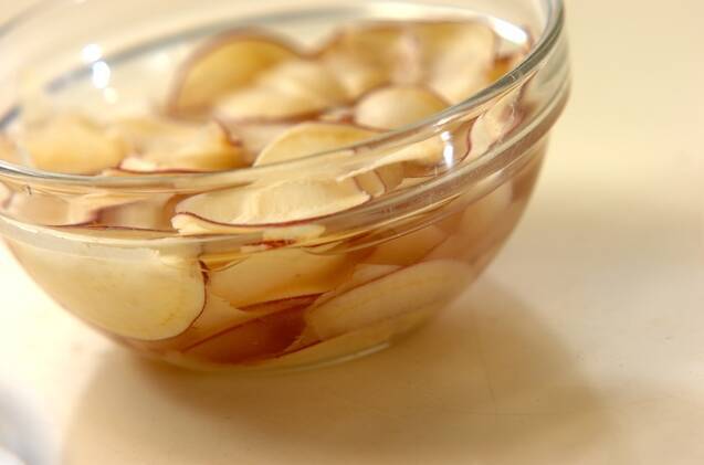 ココナッツオイルの野菜チップスの作り方の手順1