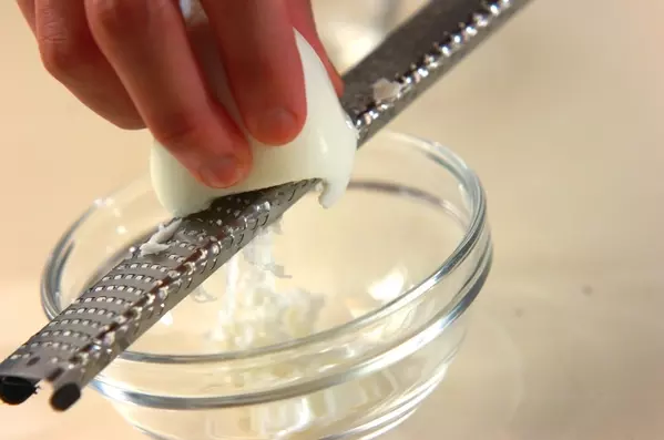 鯛のミモザ風ちらし寿司の下準備1