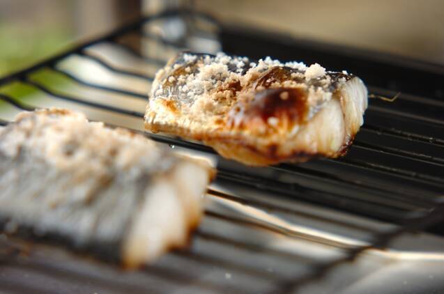 サワラの塩焼きの作り方の手順2