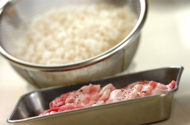 シメジと豚バラ肉の炊き込みご飯の作り方の手順1