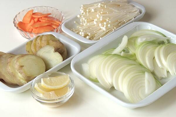 鮭のホイル焼きの作り方の手順1