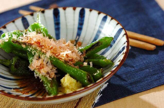 めんつゆで簡単！甘長とうがらしの焼き浸し by 吉田 朋美さん