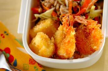 エビとクリームチーズのフライ